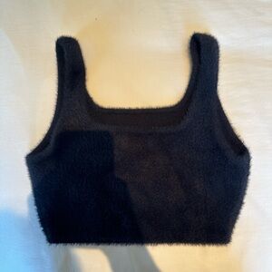 Aritizia babaton fluffy cami